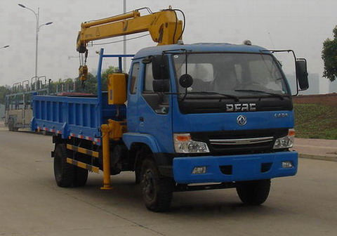 東風(fēng)勁卡隨車起重運(yùn)輸車圖片