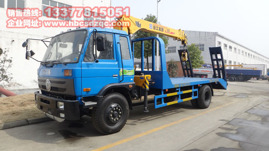 東風(fēng)153隨車吊帶平板運輸車圖片